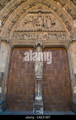 La facciata della cattedrale. Leon, Spagna. Foto Stock