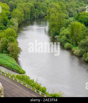 Confluenza del fiume Moldava e sul fiume Elba a città di Melnik Central Bohemian Region Repubblica Ceca. Foto Stock