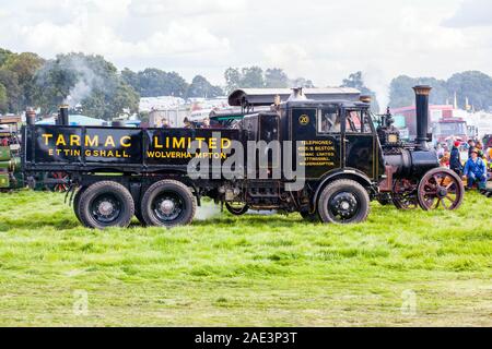 Sentinel S6 carro a vapore ribaltabile posseduti da asfalto limitata dal 1929 sul display a Malpas passato rally vapore cheshire england Foto Stock