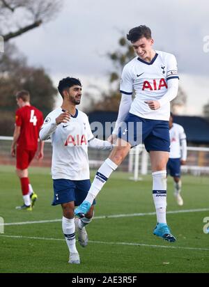 Enfield, Regno Unito. 06 Dic, 2019. ENFIELD, Inghilterra. 06 Dicembre: Jamie del Bowden Tottenham Hotspur celebra il suo obiettivo e la sua Hat-Trick durante la Premier League 2 tra Tottenham Hotspur e Liverpool presso la Hotspur modo, Enfield il 06 dicembre, 2019 a Enfield, Inghilterra. Credit: Azione Foto Sport/Alamy Live News Foto Stock