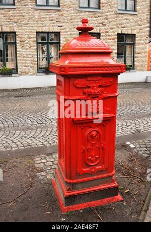 Vecchia casella postale in Bruge, Belgio Foto Stock