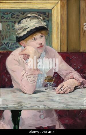 Un dipinto a olio su tela intitolato "Plum Brandy" creato intorno al 1877 dall'artista francese Edouard Manet, raffigurante una scena di tavolo con bicchiere di brandy e figura seduta, che mostra composizione, colore e pennellate. Foto Stock