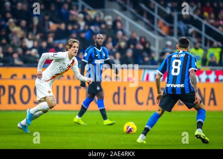 Milano, Italia. 06 Dic, 2019. Nicolo zaniolo (roma) durante Inter vs Roma, italiano di calcio di Serie A del campionato Gli uomini in Milano, Italia, Dicembre 06 2019 Credit: Indipendente Agenzia fotografica/Alamy Live News Foto Stock
