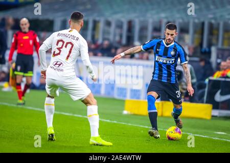 Milano, Italia, 06 dic 2019, cristiano biraghi (fc internazionale) durante Inter vs Roma - Calcio italiano di Serie A uomini campionato - Credito: LPS/Fabrizio Carabelli/Alamy Live News Foto Stock