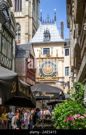 Gros-Horloge (grande orologio), Rouen, Francia Foto Stock