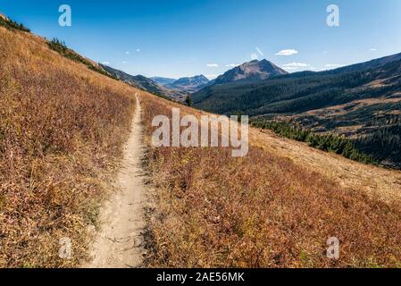 Sentiero escursionistico in marrone rossiccio Bells-Snowmass deserto Foto Stock