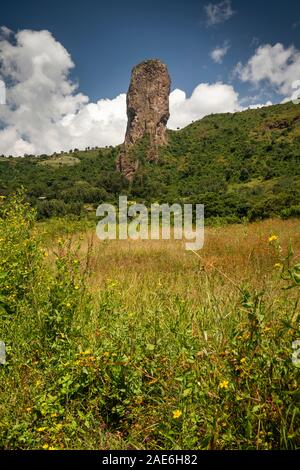 Etiopia, Amhara Region, Gazara, landmark spina vulcanica ACCANTO A3 Bahir Dar di Gondar road Foto Stock