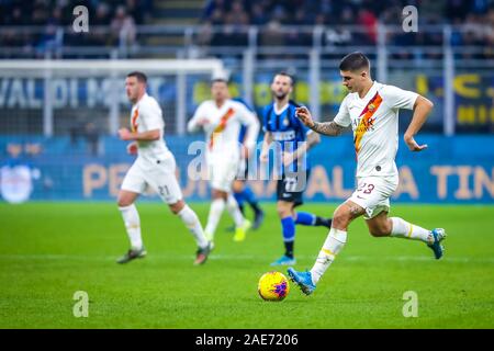 Milano, Italia. 06 Dic, 2019. Gianluca Mancini (roma) durante Inter vs Roma, italiano di calcio di Serie A del campionato Gli uomini in Milano, Italia, Dicembre 06 2019 Credit: Indipendente Agenzia fotografica/Alamy Live News Foto Stock