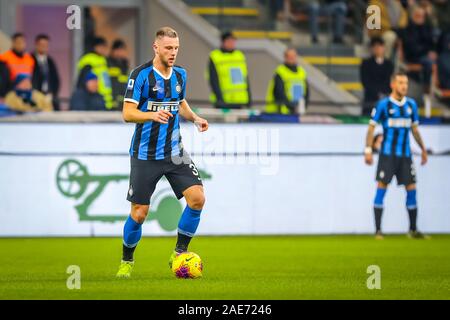 Milano, Italia. 06 Dic, 2019. Milano skriniar (fc internazionale) durante Inter vs Roma, italiano di calcio di Serie A del campionato Gli uomini in Milano, Italia, Dicembre 06 2019 Credit: Indipendente Agenzia fotografica/Alamy Live News Foto Stock