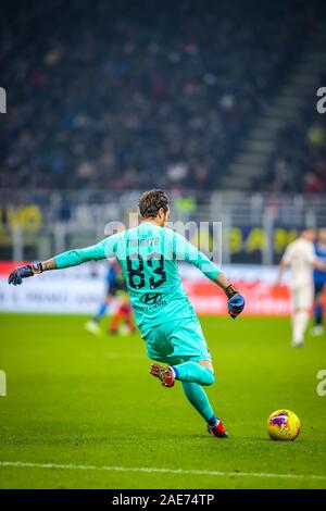 Milano, Italia. 6 dicembre, 2019. Antonio mirante (come roma)durante Inter vs Roma, italiano di calcio di Serie A del campionato Gli uomini in Milano, Italia, 06 Dicembre 2019 - LPS/Fabrizio Carabelli Credito: Fabrizio Carabelli/LP/ZUMA filo/Alamy Live News Foto Stock