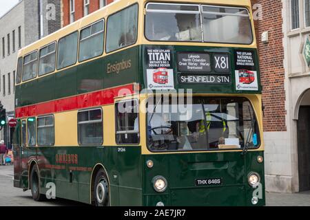 Brentwood Essex REGNO UNITO, 7 dic. 2019 Ensign Vintage Bus di giorno in esecuzione. Alfiere di società di autobus corre la sua flotta di autobus vintage su rotte selezionate il primo sabato del mese di dicembre, visto qui in Brentwood, Essex REGNO UNITO High Street Leyland Fleetline - DM2646 Credit Ian DavidsonAlamy Live News Foto Stock