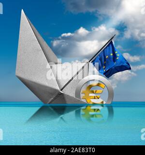 Simbolo valuta Euro naufragio a bordo di una barca di carta con la bandiera dell'Unione europea. In un mare turchese con il blu del cielo. Concetto di recessione Foto Stock