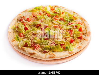 Isolare la pizza, di dimensioni medie e in vista laterale. Foto di stock di pizza. Foto Stock