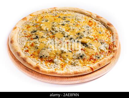 Isolare la pizza, di dimensioni medie e in vista laterale. Foto di stock di pizza. Foto Stock