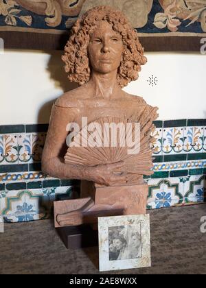 Busto di Cayetana Fitz-James Stuart - Cayetana de Alba - la Duchessa di Alba. Palacio de Las Dueñas, Siviglia, in Andalusia, Spagna. Foto Stock