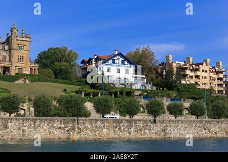 Palazzi a Getxo,Bilbao City, nella provincia di Biscaglia, Spagna Foto Stock