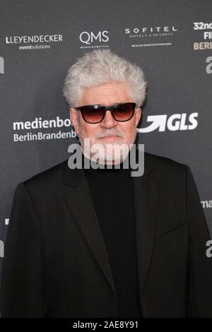 Berlino, Germania. Il 7 dicembre 2019. Trentaduesima European Film Awards Ceremony all'Haus der Berliner Festspiele a Berlino, Germania. Nella foto: il regista Pedro Almodovar © Piotr Zajac/Alamy Live News Foto Stock