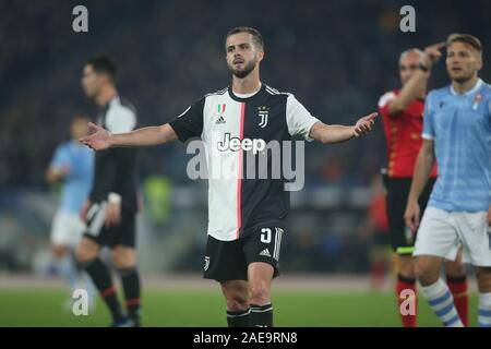 Roma, Italia. 07Th Dec, 2019. Roma, Italia - 7 Dicembre 2019: M.PJANIC (Juventus) in azione durante il campionato italiano di una partita di calcio SS Lazio vs Juventus FC, allo Stadio Olimpico di Roma il 07/12/2019 Credit: Indipendente Agenzia fotografica/Alamy Live News Foto Stock