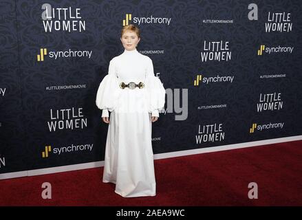 New York, Stati Uniti d'America. 08 Dic, 2019. Eliza Scanlen arriva sul tappeto rosso la "Piccole Donne" Premiere Mondiale presso il Museo di Arte Moderna di Dicembre 07, 2019 in New York City. Foto di Giovanni Angelillo/UPI Credito: UPI/Alamy Live News Foto Stock