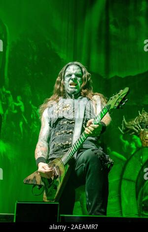 Berna, Svizzera. 07Th Dec, 2019. Il tedesco della band power metal Powerwolf esegue un concerto dal vivo presso la Festhalle di Berna. (Photo credit: Gonzales foto/Tilman Jentzsch/Alamy Live News). Foto Stock