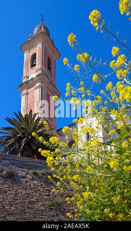 Il campanile della chiesa di San Marco, Civezza, provincia Imperia Riviera di Ponente, Liguria, Italia Foto Stock