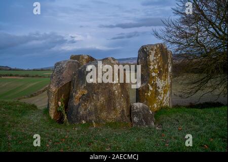 Coldrum Longbarrow, pietre permanente e il neolitico camera di sepoltura in Trottiscliffe, Kent, uno di Medway megaliti lungo con Kitts Coty Foto Stock