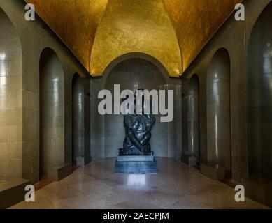 Monumento a Pietro Petrovich-Njegosh II il mausoleo sul monte Lovcen, Montenegro Foto Stock