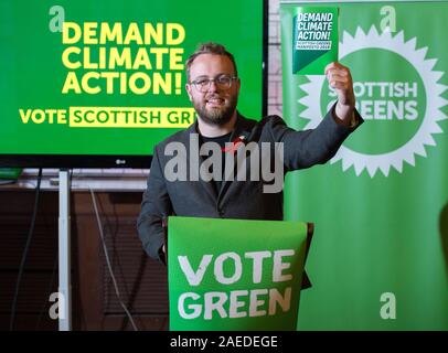 Glasgow, Regno Unito. Il 25 novembre 2019. Nella foto: Dan Hutchison - Scottish Partito Verde candidato per Glasgow South. Credito: Colin Fisher/Alamy Live News. Foto Stock