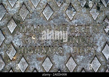 Manchester City Council Highways Dept, tombino copertura, Greater Manchester, Inghilterra, Regno Unito Foto Stock