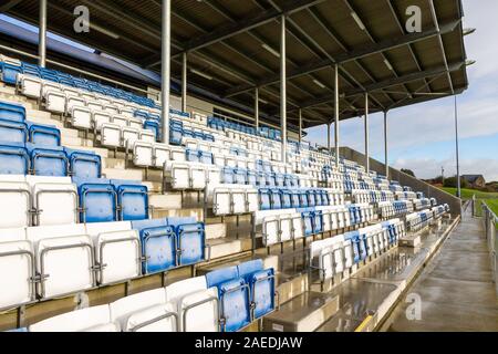 I posti vuoti in uno stadio sportivo o sportivo Foto Stock