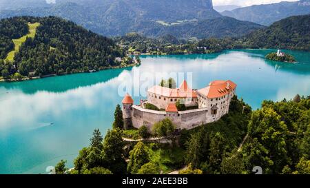 Il castello di Bled o Blejski grad, Bled, Slovenia Foto Stock