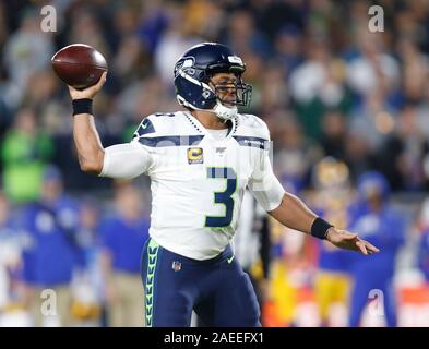 Dicembre 08, 2019 Seattle Seahawks quarterback Russell Wilson (3) genera un pass durante il gioco di NFL tra il Los Angeles Rams e il Seattle Seahawks presso il Los Angeles Memorial Coliseum di Los Angeles, California. Charles Baus/CSM. Foto Stock