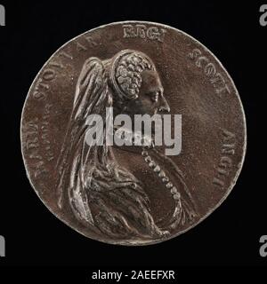 Questo ritratto di Jacopo Primavera raffigura Maria Stuart, Regina di Scozia (1542-1587), che illustra abbigliamento reale, corona, gioielli, espressione facciale, postura e stile ritratto italiano del XVI secolo. Foto Stock