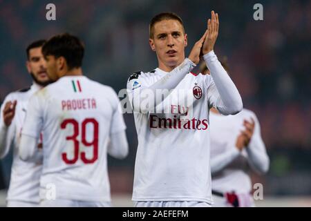 Andrea conti (Milano) durante Bologna vs Milano, Bologna, Italia, 08 dic 2019, Calcio Calcio italiano di Serie A del campionato Gli uomini Foto Stock