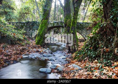 Medievale ponte veneziano di Cipro Foto Stock