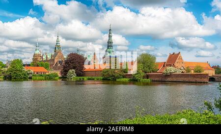 Frederiksborg è uno dei più bei castelli della Danimarca si trova a Hillerod. Foto Stock