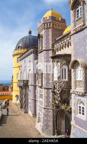 Pena Palace, Sintra, nella regione di Lisbona, Portogallo Foto Stock