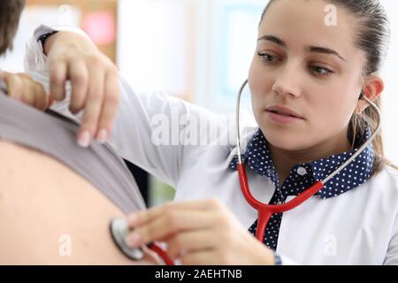 Importanza dei servizi sanitari e il check-up Foto Stock