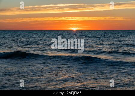 Vivace tramonto sul Golfo del Messico Beach in Captiva Island, Florida, Stati Uniti d'America Foto Stock