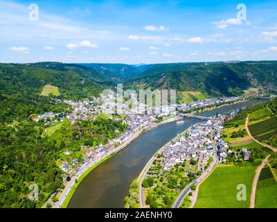Città di Cochem antenna vista panoramica nella Valle della Mosella, Germania Foto Stock