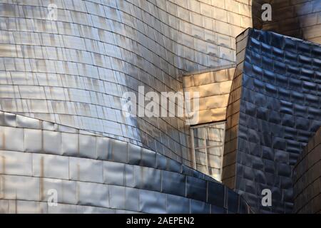Dettaglio del moderno museo Guggenheim, Bilbao, Spagna Foto Stock