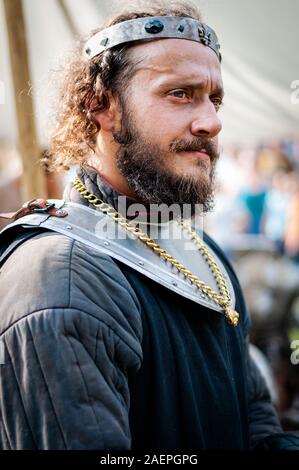 2018-10 06 L'isle Sur La Sorgue , Francia.,re vichingo o King Arthur, editoriale, Viking weekend Foto Stock