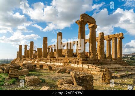 Heratempel im Tal Der Tempel, Agrigent, Sizilien, Italien, Europa | Tempio di Giunone, Valle dei Templi, Agrigento, Sicilia, Italia, Europa Foto Stock