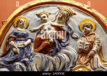 Italia Emilia Romagna Faenza: Museo Internazionale delle Ceramiche: la Sacra conversazione. Romagna xviii secolo Foto Stock