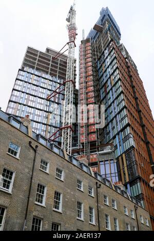 Una corona luogo alto edificio ad uso misto sviluppo sito in costruzione vicino alla stazione di Liverpool nella città di Londra Inghilterra KATHY DEWITT Foto Stock