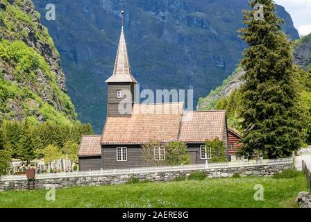 Flam sul Sognefjord, chiesa, Sogn og Fjordane, Norvegia Foto Stock