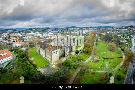 Vista aerea del paco dos Duques de Braganca Guimareas in Portogallo Foto Stock