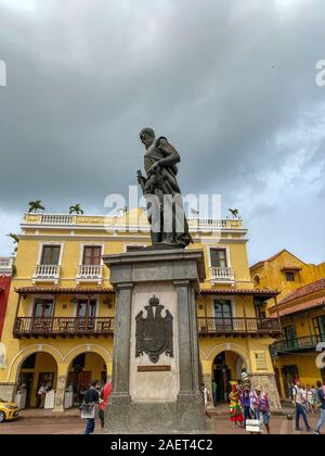 Cartagena/Columbia-11/5/19: una statua del fondatore della città, Pedro de Heredia a Cartagena, Colombia nella piazza della città vecchia. Foto Stock