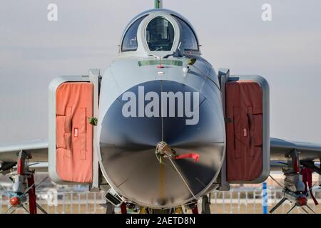 A Shenyang J-8, cinese-costruito a singola sede interceptor Fighter Aircraft, è esposto a una base di aria durante un air force open day in Changchun city, n. Foto Stock