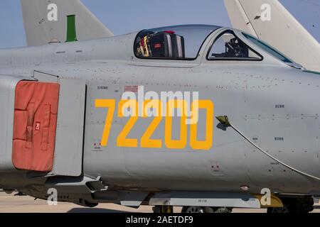 A Shenyang J-8, cinese-costruito a singola sede interceptor Fighter Aircraft, è esposto a una base di aria durante un air force open day in Changchun city, n. Foto Stock